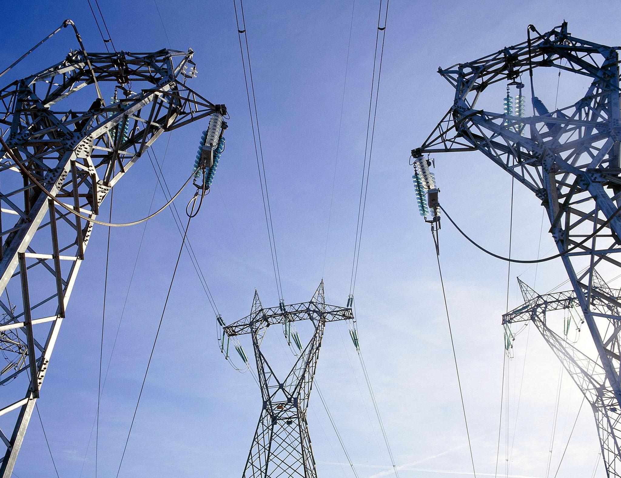 Elettricità, aumento in bolletta del 40% 