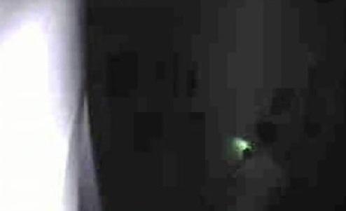 Ladro entra in casa dalla finestra Scappa dopo il suono dell’allarme