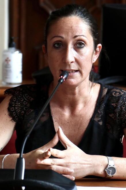 Camici: «Insegnanti comunali in regola» 