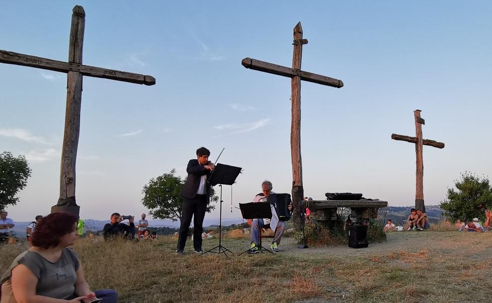 Cammino, trekking, musica: a Levizzano arriva “Tempo lento” 