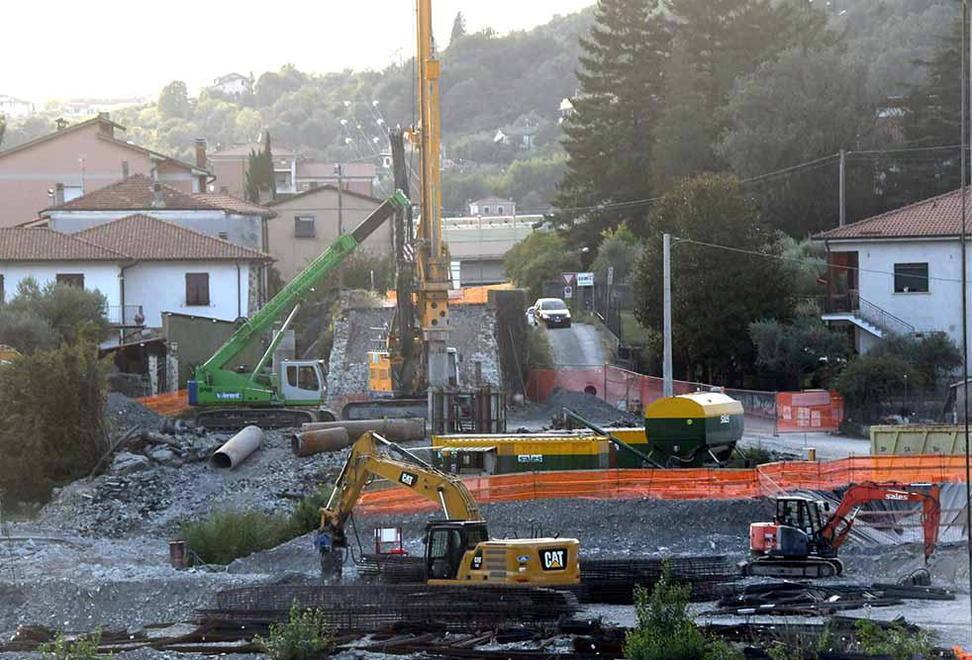 Sostegni alle imprese per il ponte crollato: in arrivo 5mila euro