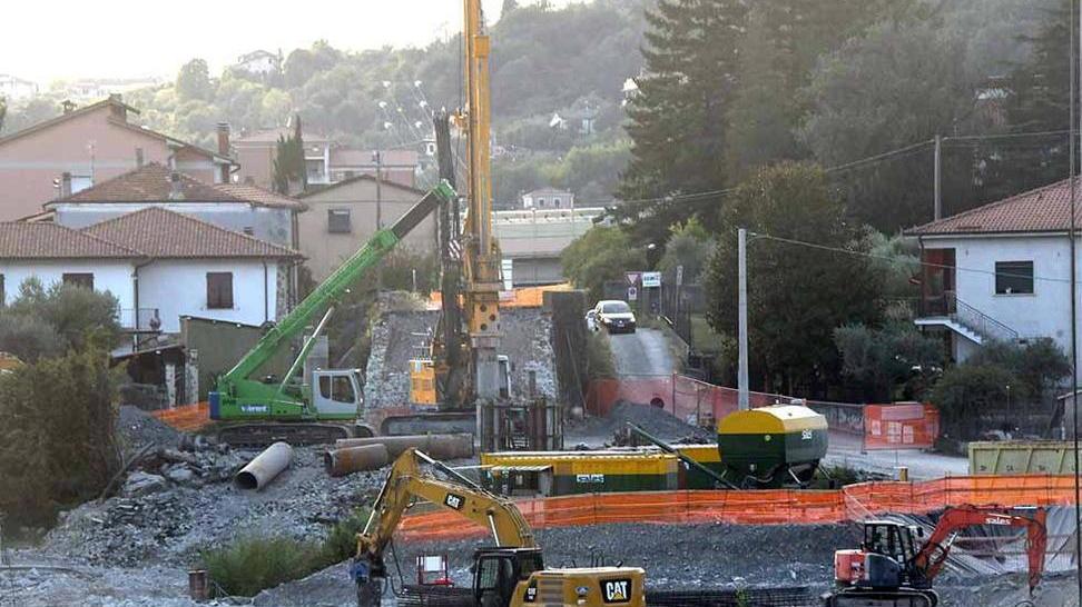 Sostegni alle imprese per il ponte crollato: in arrivo 5mila euro