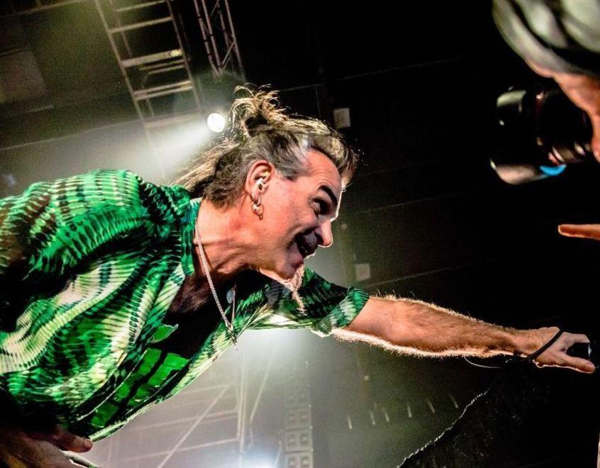 Pelù chiude il tour nella sua Firenze «Con queste regole difficile fare live» 