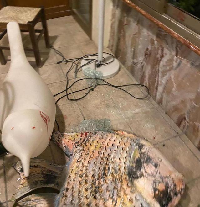 Indagini sul ladro ferito nei furti