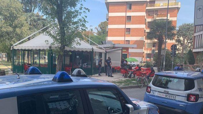 Non rispetta i limiti dell’orario Chiuso il chiosco per 10 giorni