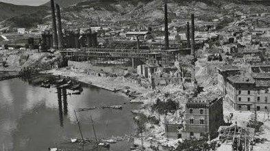 Portoferraio distrutta durante la Seconda guerra mondiale