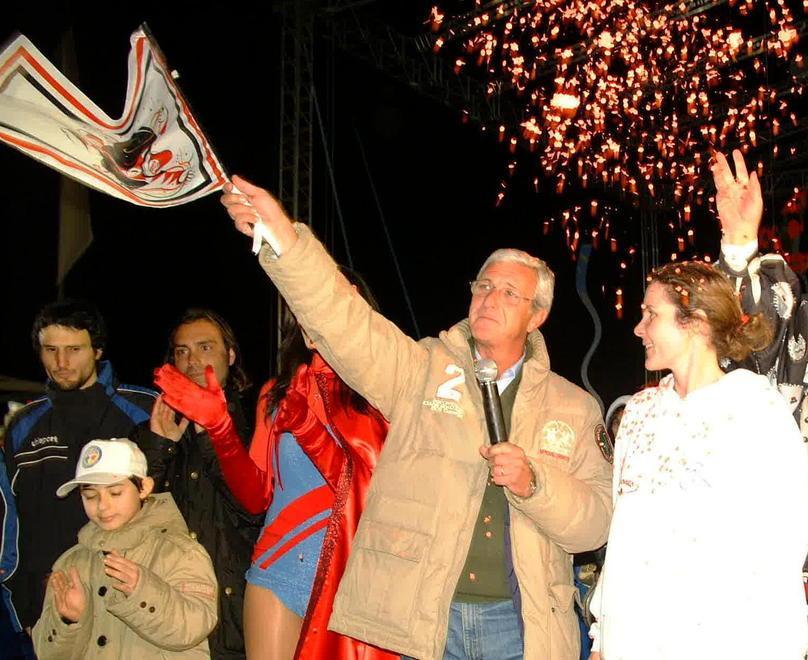 Sarà un’inaugurazione “alla viareggina”. Il carnevale 2021 ha mister Lippi protagonista