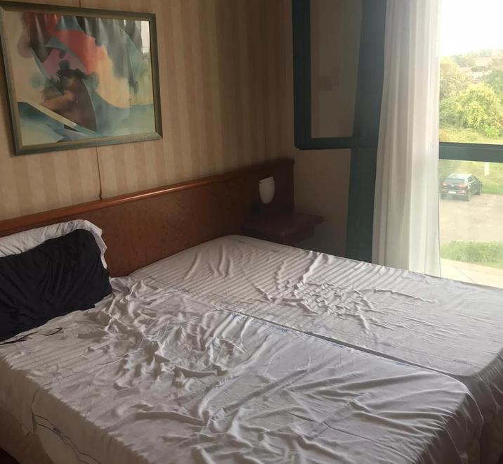 «L’albergo covid è come stare in galera» 