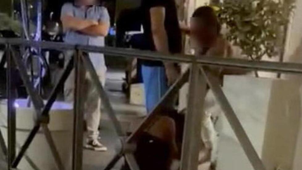 Trans picchiata, la questura a caccia dell’aggressore