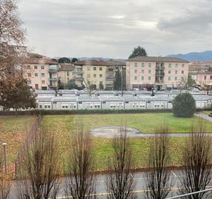 Si punterà sui prefabbricati per le due classi senza aula 