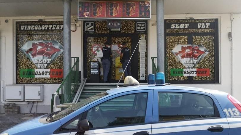 Chiusa cinque giorni la sala giochi “vietata” ai controlli