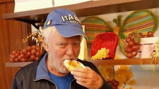 E Nilo’s dedica una sfoglia a Re Carnevale Enrico Petri