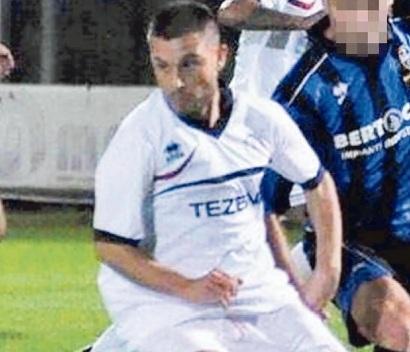 Donna scippata, l’ex calciatore patteggia 