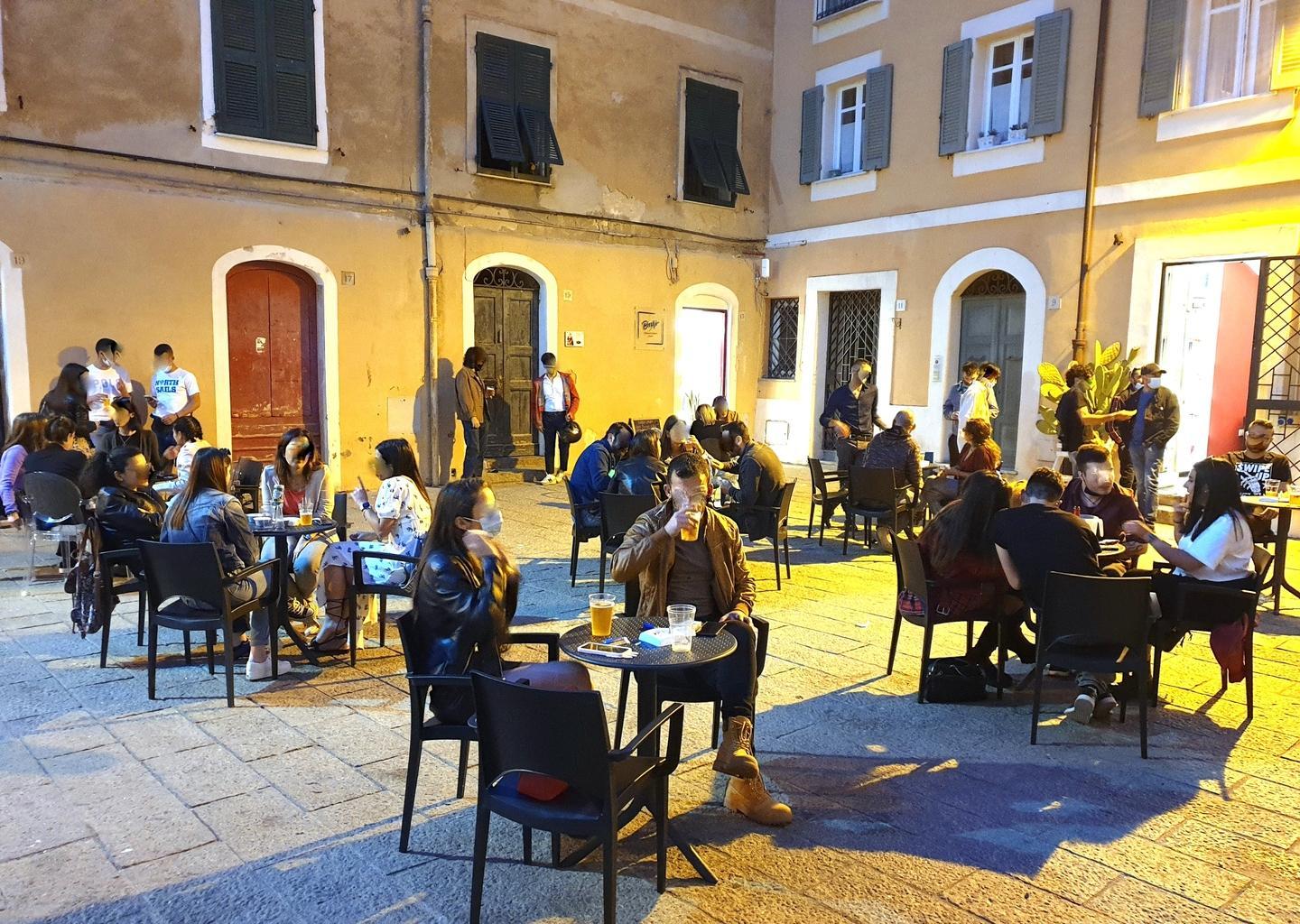 Tavolini e dehors, via libera al regolamento 