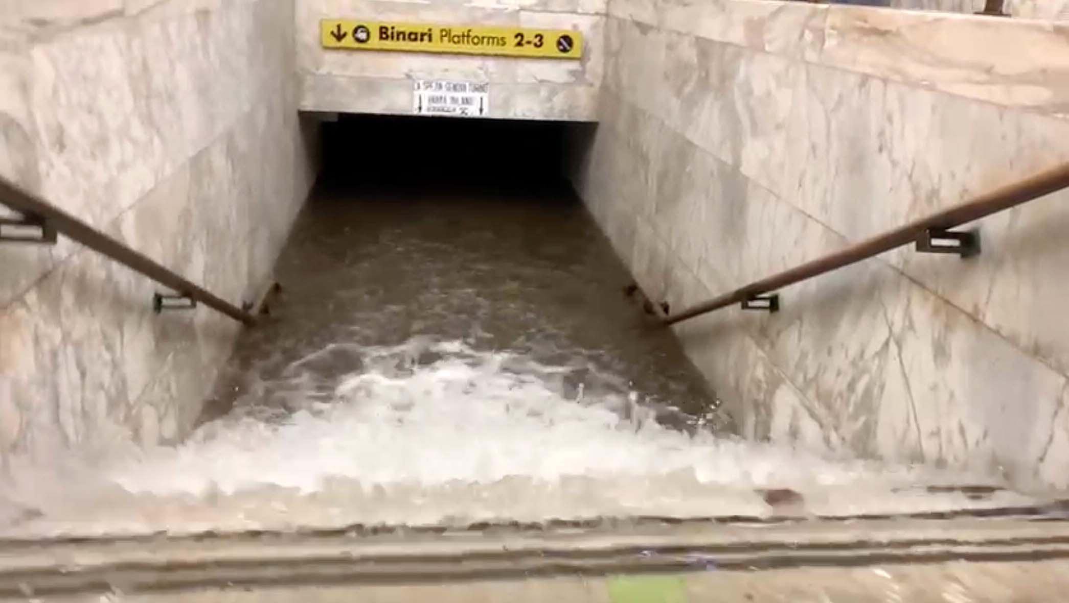 ll sottopasso della Stazione ieri mattina, venerdì 17, poco dopo le 7