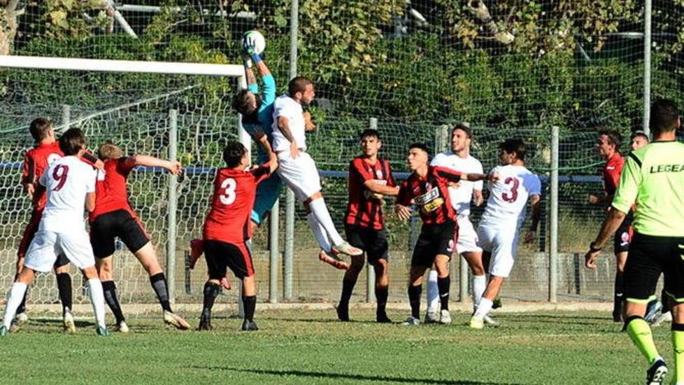 Livorno imperfetto, ma c’è Bellazzini: tre gol alla baby Lucchese per il morale