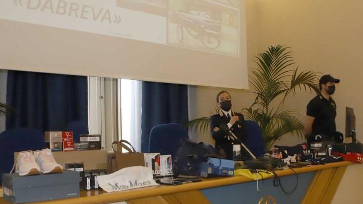 Reggio Emilia, sgominata la banda delle razzìe ai negozi