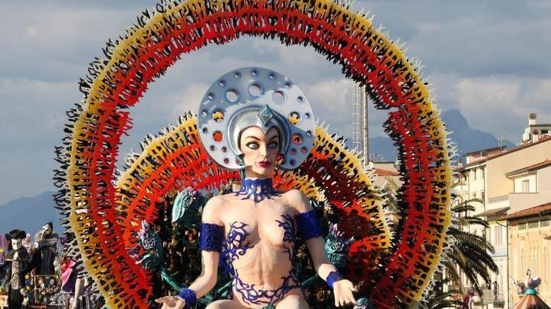 A Viareggio da oggi è Carnevale