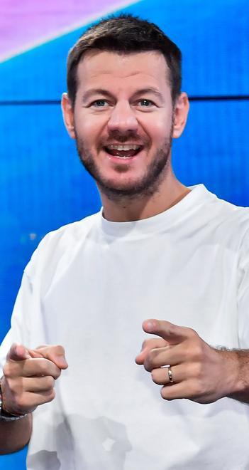 “Da grande”: show fra amici Cattelan al debutto su Rai 1 