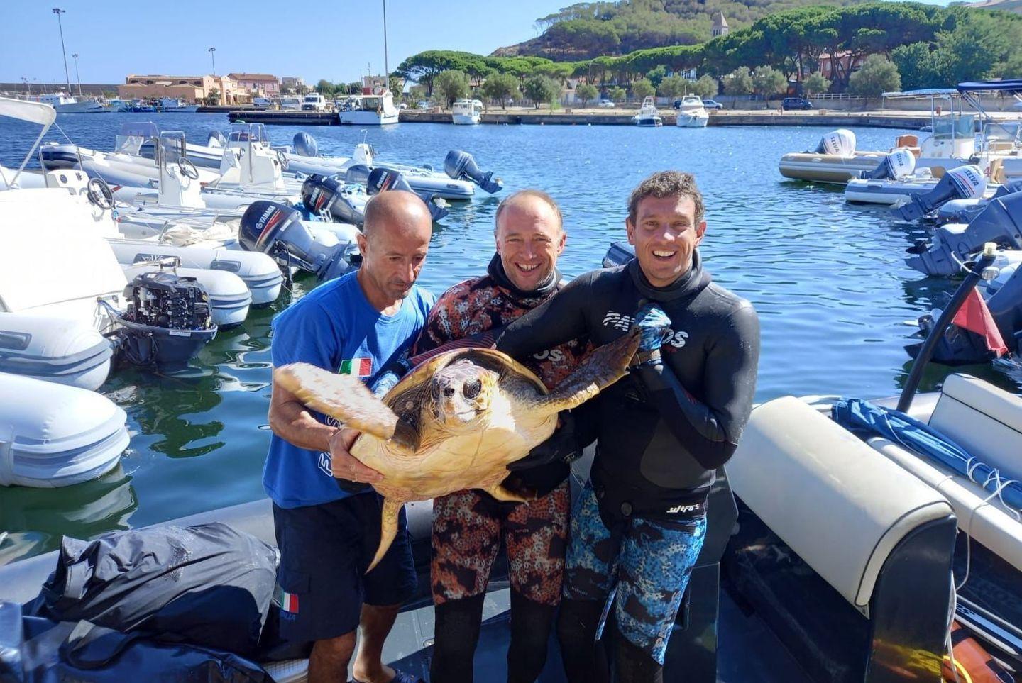 Via ai mondiali di pesca subacquea 
