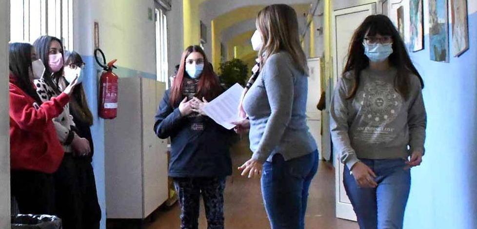 Scuole, studente positivo al test rapido 