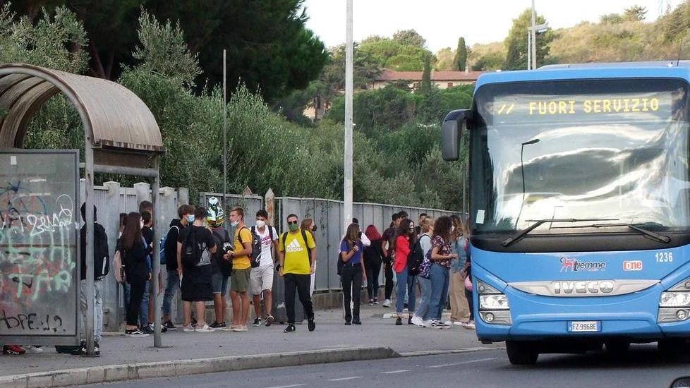 Piombino, aumentano numero degli scuolabus e quantità di volontari alle fermate