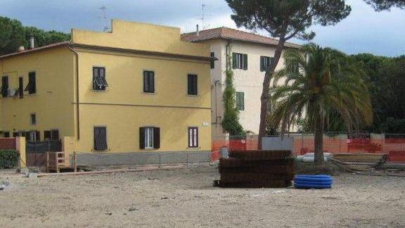 Lavori a rilento, Piazza Dante pronta solo a metà luglio