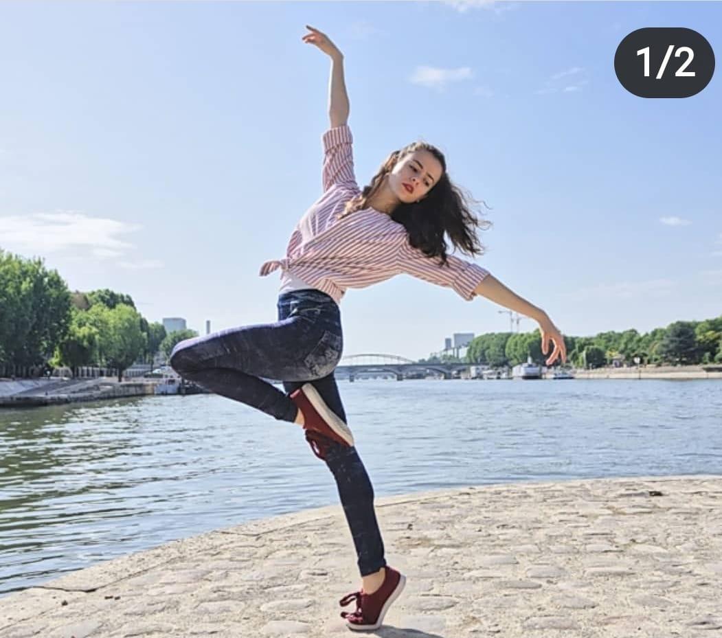 Da Selargius al palco di Amici, la ventenne Carola Puddu conquista i giudici del talent show
