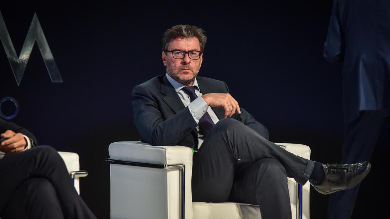 Sulla Nuova in edicola il 20 settembre, le reazioni alle dichiarazioni di Solinas e Giorgetti