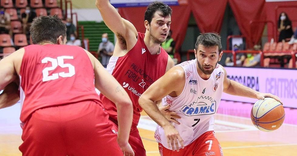 È un match ball Tramec per passare il turno Ma Ravenna gioca da big 