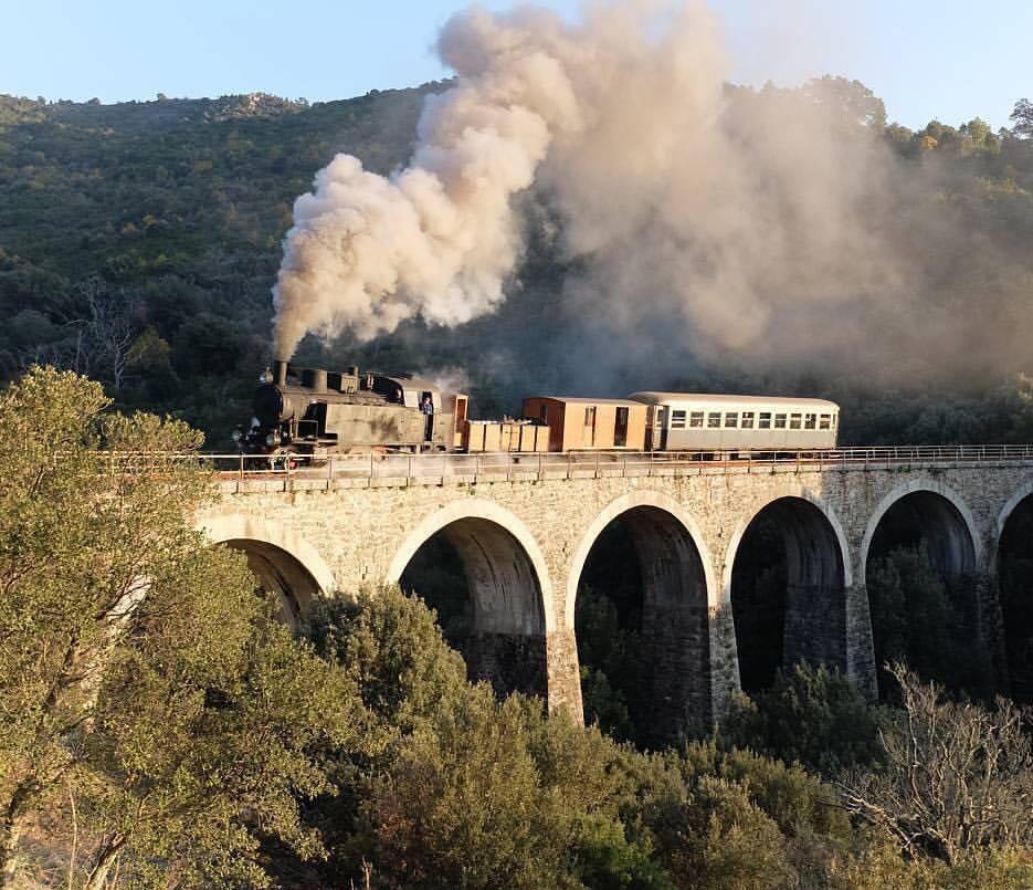 Trenino verde: da Laconi a Sorgono tra paesi e paesaggi che vide Lawrence 