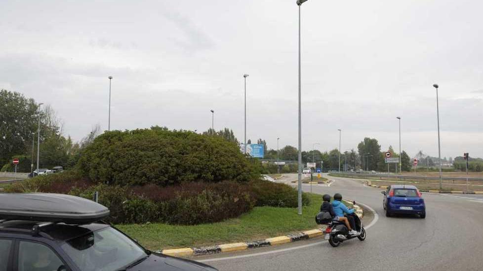 Il traffico e la città, bretella in via Ravenna e parcheggi scambiatori