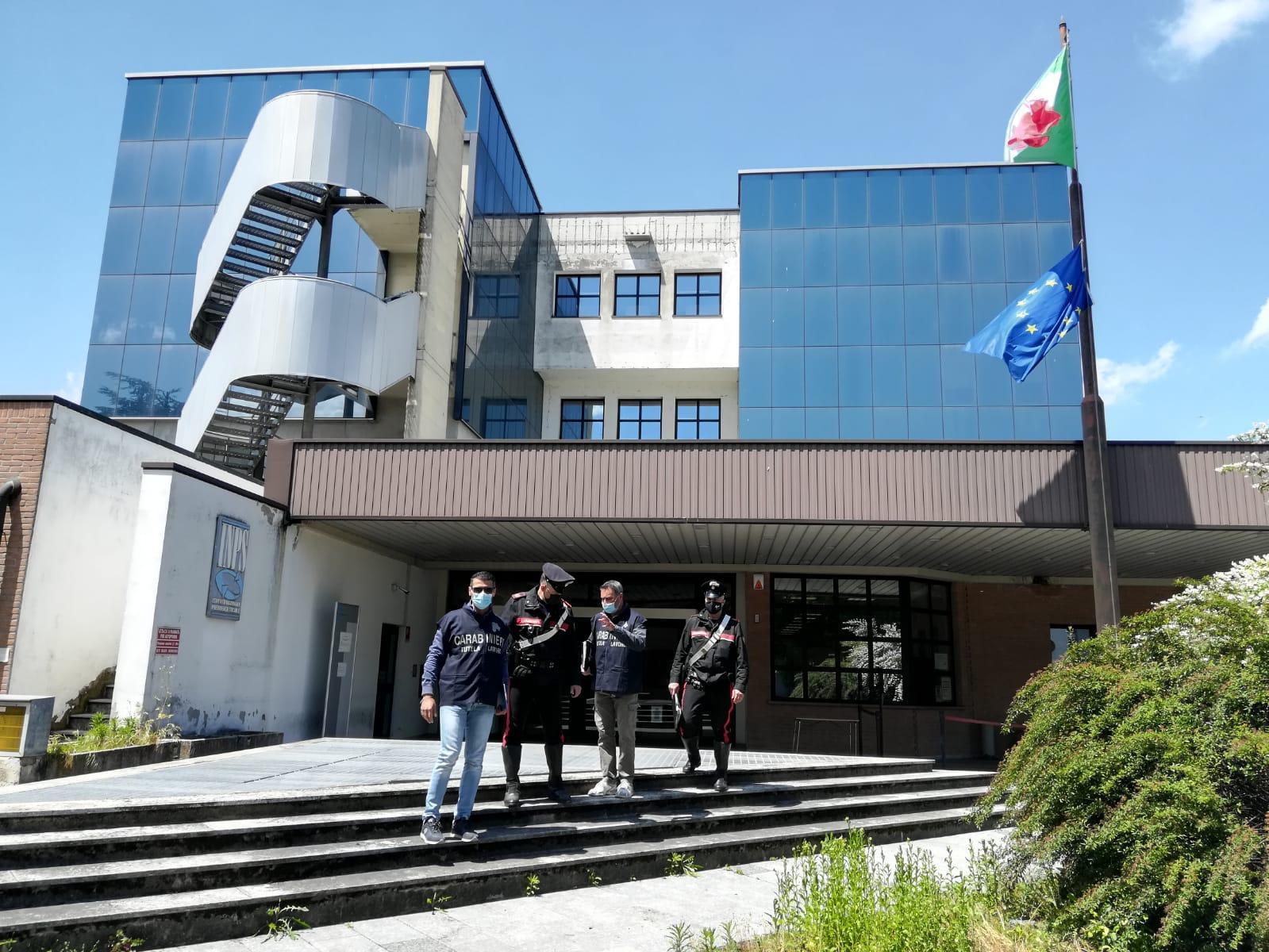 L'operaio è clandestino e lavora in nero: imprenditore edile dovrà pagare 10mila euro