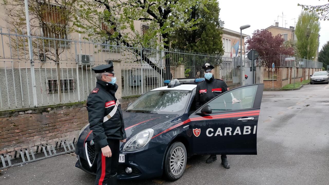 Urto forte con l'autoscontro, scoppia la lite alle giostre