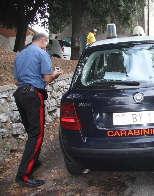 I ladri entrano di notte mentre tutti dormono e rubano 200 euro 