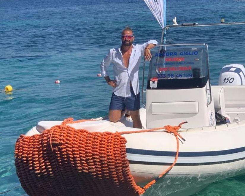 «Scomparso in Albania ha affittato un gommone da me sotto falso nome» 