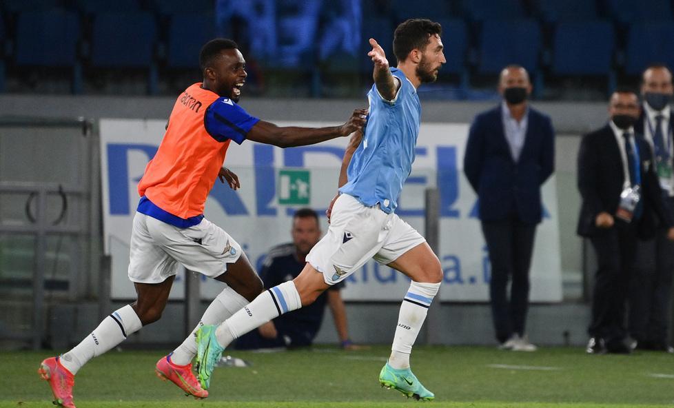 Cataldi tiene a galla la Lazio, rammarico Mazzarri 