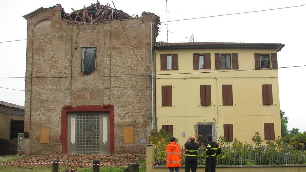 L’abbazia donata al Comune di Poggio Renatico: «Così riusciremo a salvarla» 
