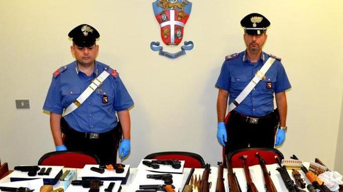 Arsenale rubato, chieste dure condanne
