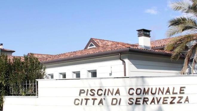 Riapre la piscina comunale dopo un anno di stop