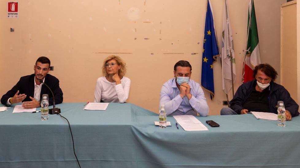 Il cardinale fa il pienone Oggi Schlein per Accorsi