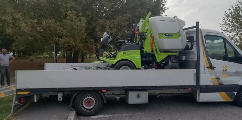 Verde pubblico Il Comune acquista un nuovo trattore