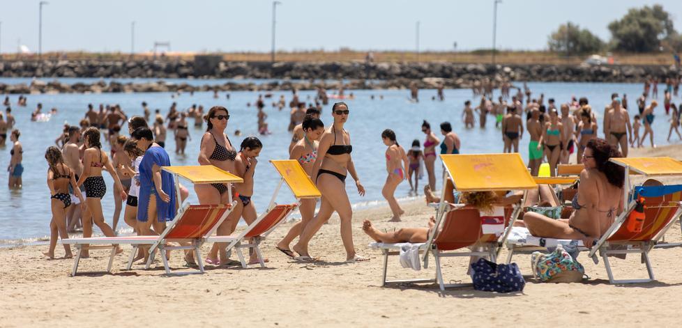 Tornano gli italiani I dati del turismo rilanciano la costa 