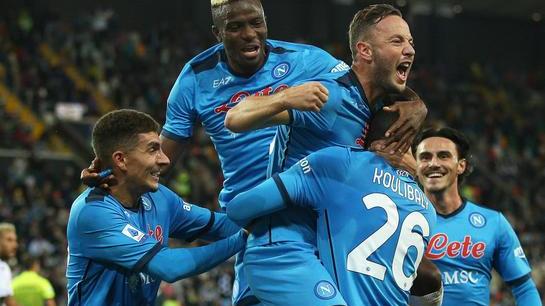Spalletti solo e contento Napoli, poker a Udine e passo da capolista