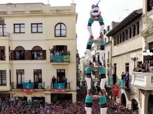 Carles Puigdemont ospite d’onore all’AdiFolk 
