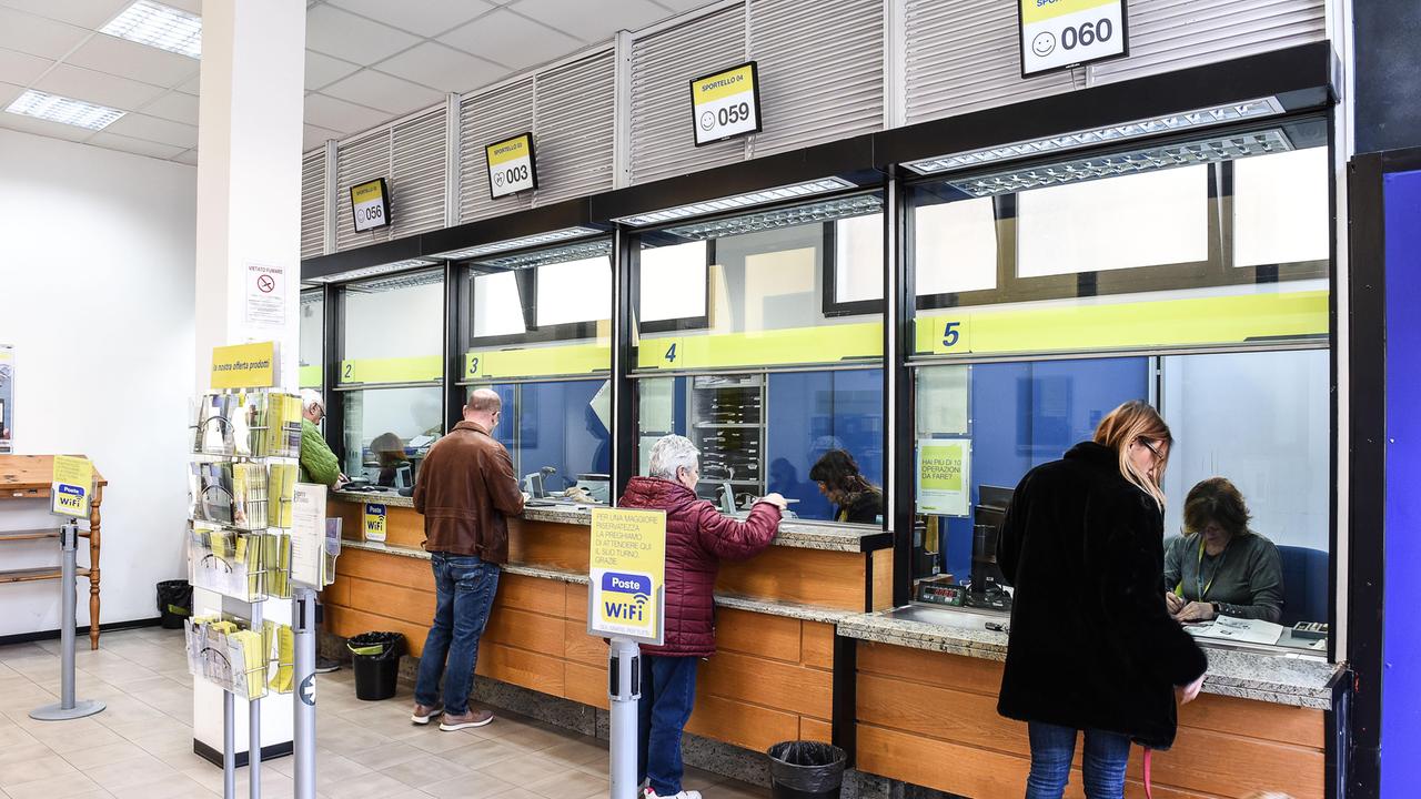 Poste Italiane cerca 29 nuovi operatori con contratto stabile