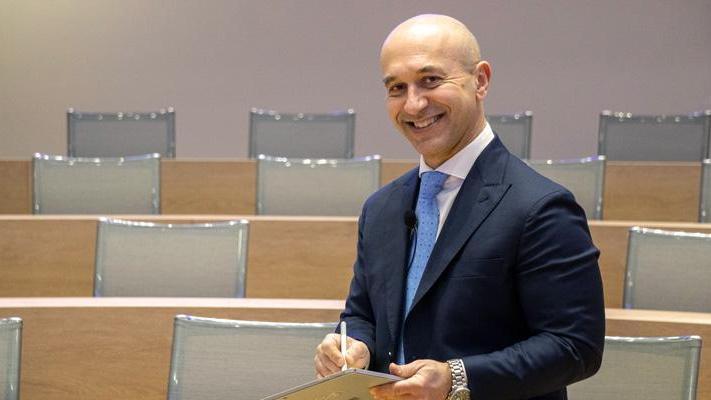 Il professor Enzo Baglieri