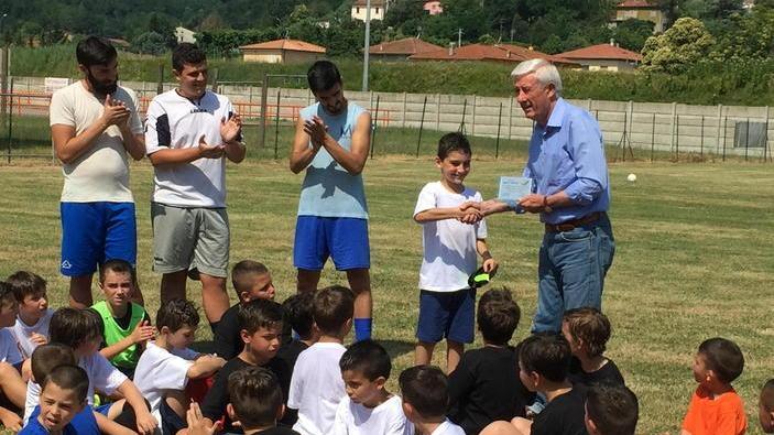 Dai trionfi con Bologna e Milan alla scuola calcio coi ragazzini