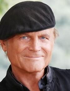 Terence Hill, ultimo ciak Don Matteo saluta, ecco Bova e Don Massimo