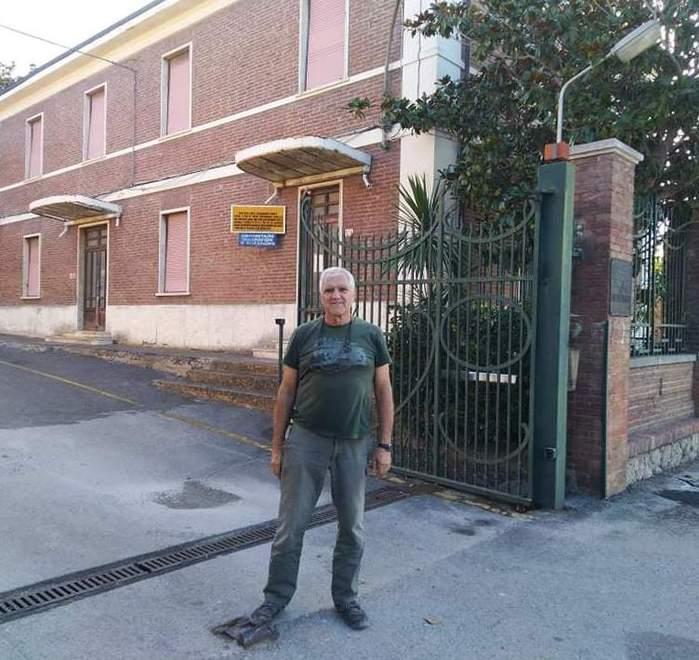 Luciano Serafinelli, l’ultimo dipendente rimasto nell’ex polverificio di Orbetello Scalo